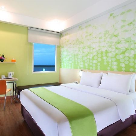 Zest Airport Jakarta By Swiss-Belhotel International Tangerang Exterior foto