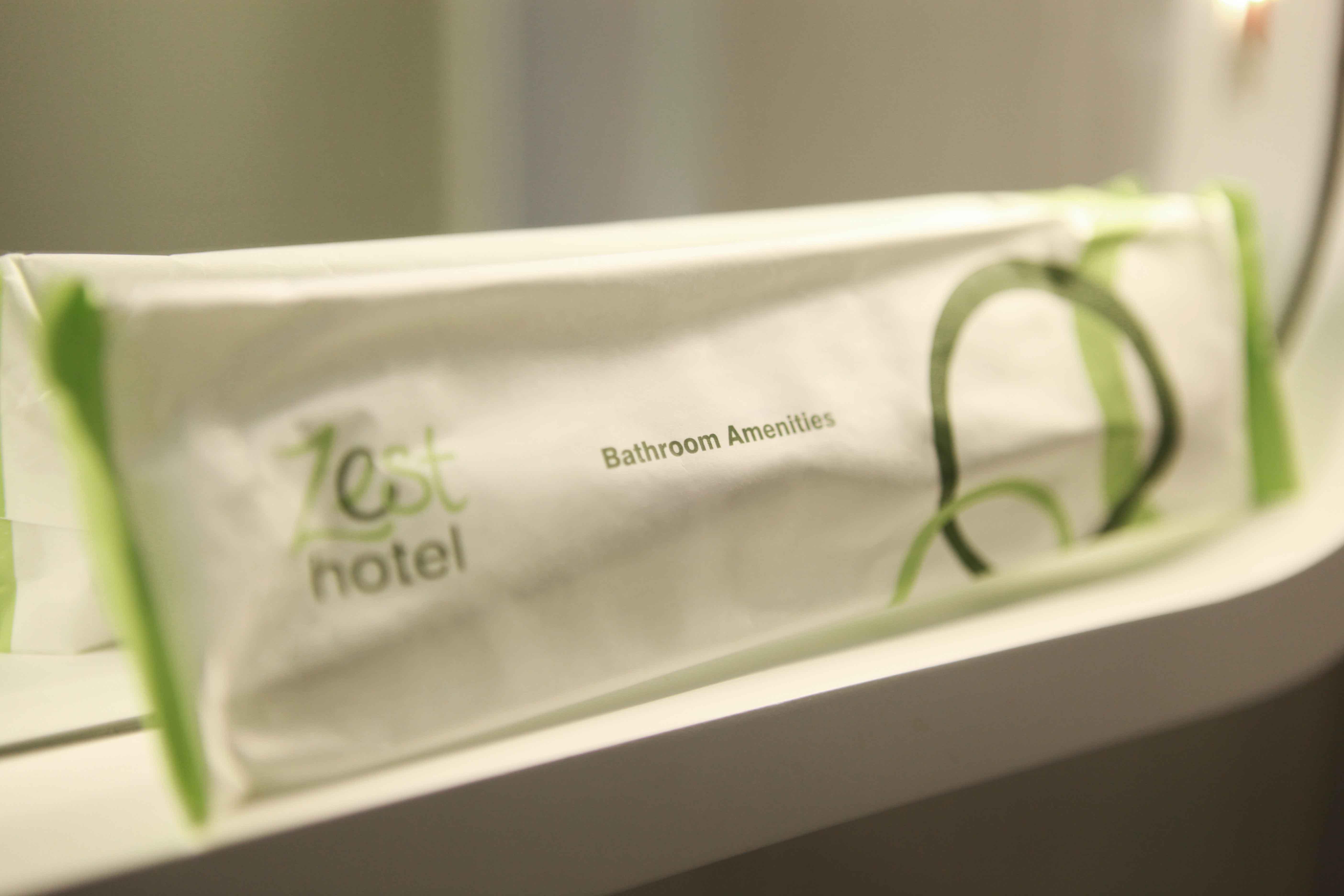 Zest Airport Jakarta By Swiss-Belhotel International Tangerang Exterior foto