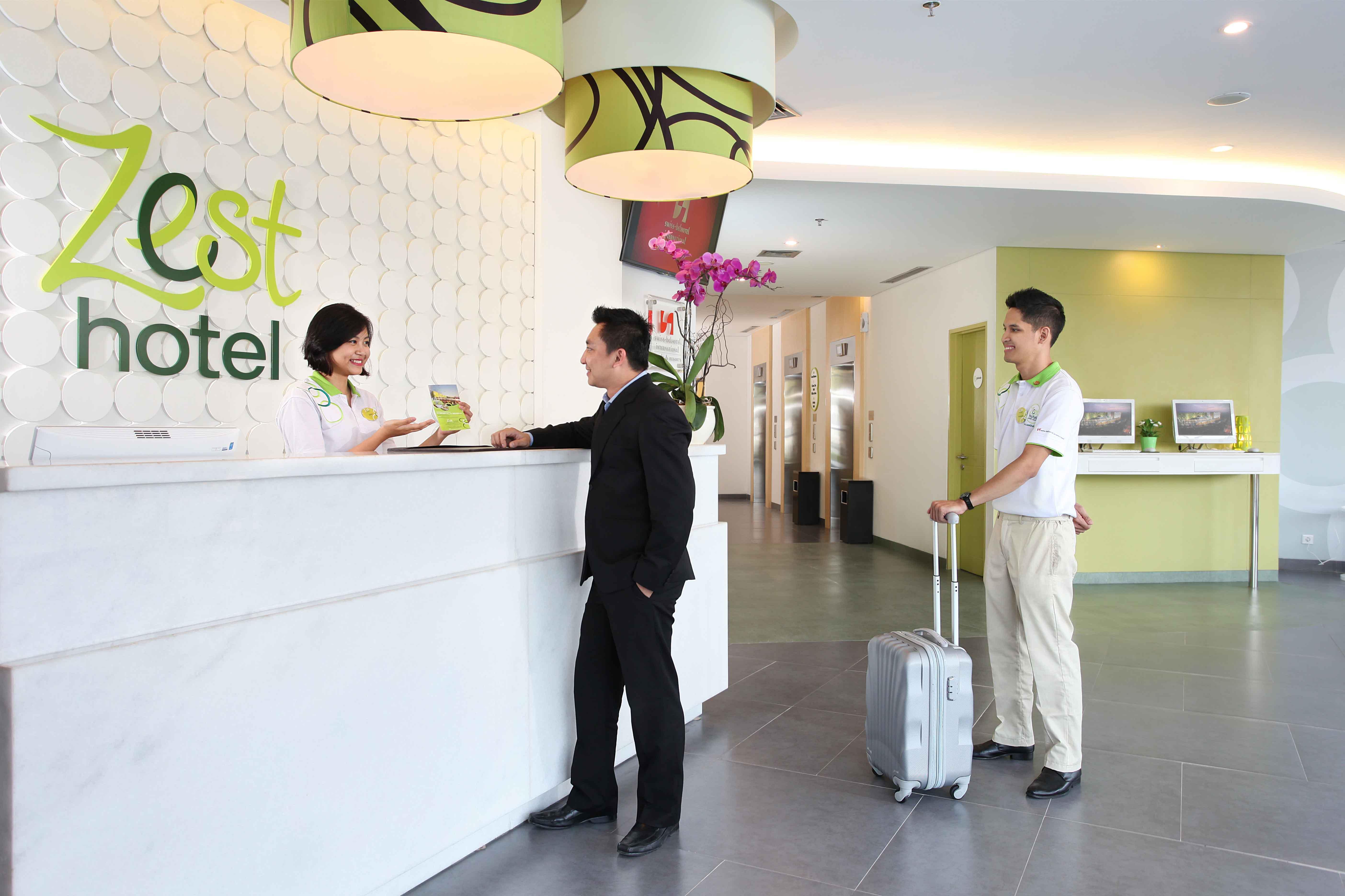 Zest Airport Jakarta By Swiss-Belhotel International Tangerang Exterior foto