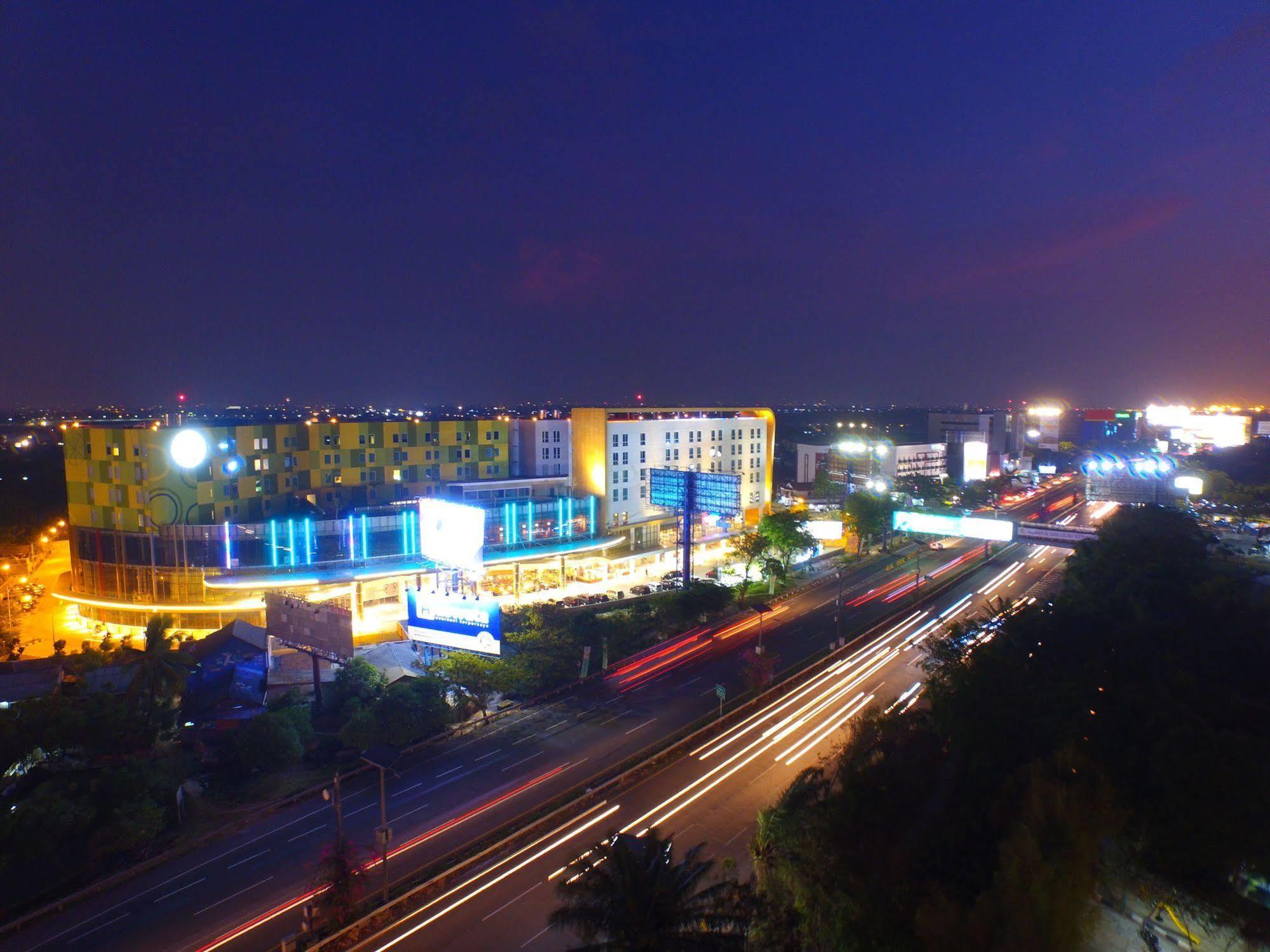 Zest Airport Jakarta By Swiss-Belhotel International Tangerang Exterior foto